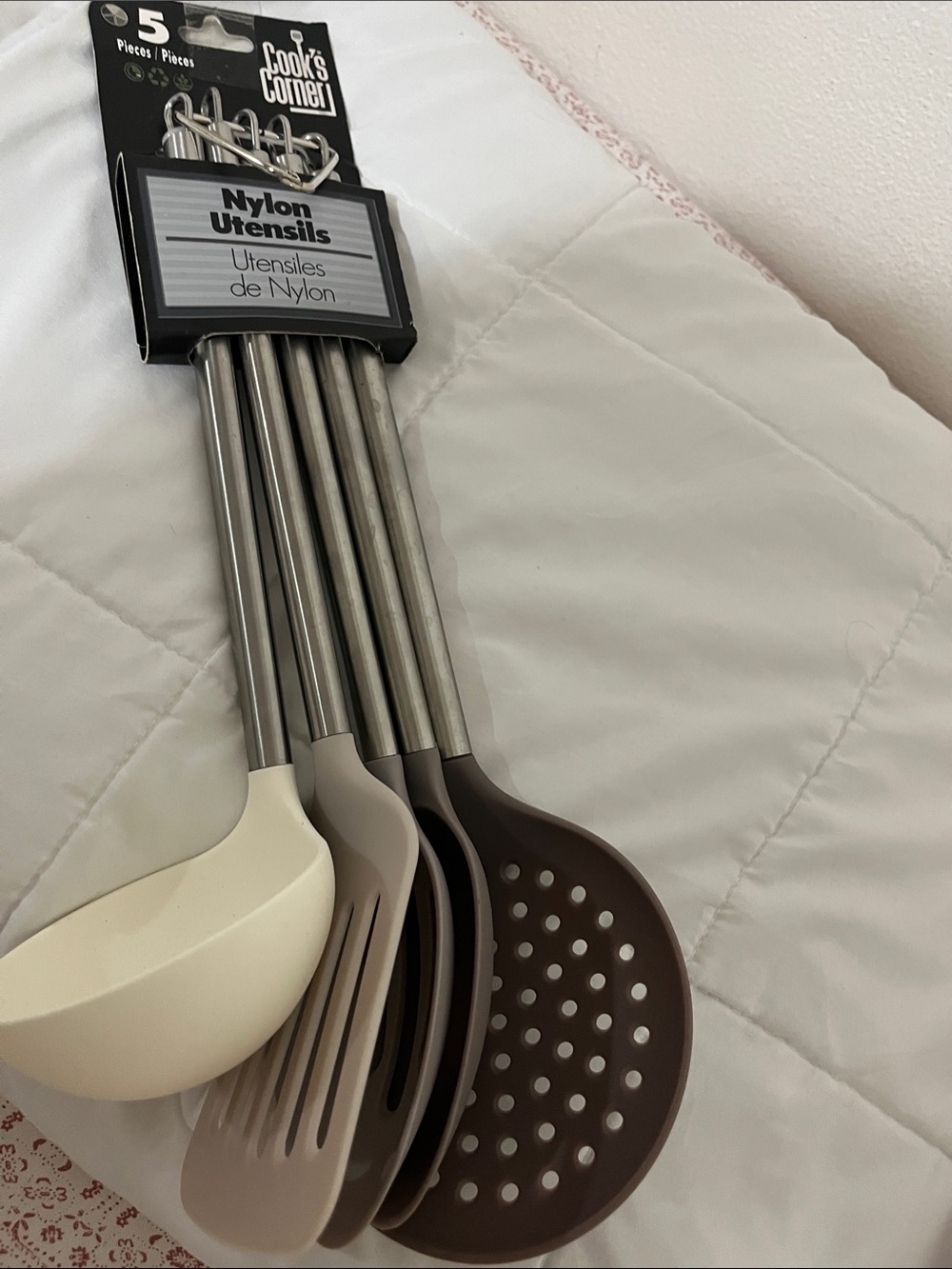 Cook's Corner 5-Piece Nylon Utensil Set - Cream, Taupe & Dark Brown